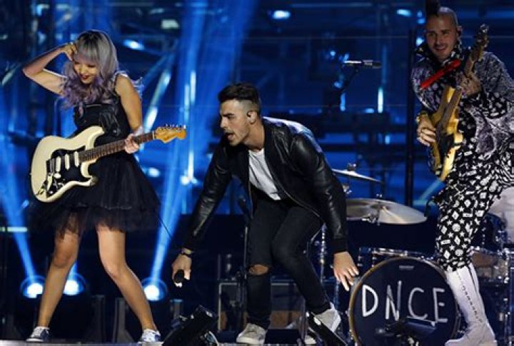 2016 MTV EMAs Best Moments — See The Europe Music Awards Show Highlights