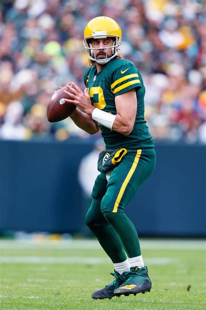 Aaron Rodgers Faces Backlash For Not Getting COVID Vaccine & Using Homeopathic Treatment