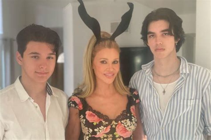 Adrienne Maloof & Brandi Glanville Fight — – Hollywood Life