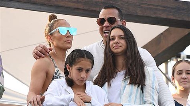 Alex Rodriguez Shares Beautiful Photo With Jennifer Lopez & Daughter Natasha, 15: ‘Incredibly Grateful’