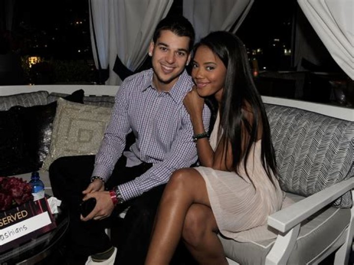 Angela Simmons Dishes On Her Dating Life & New TV Show ‘Just Angela’ – Hollywood Life