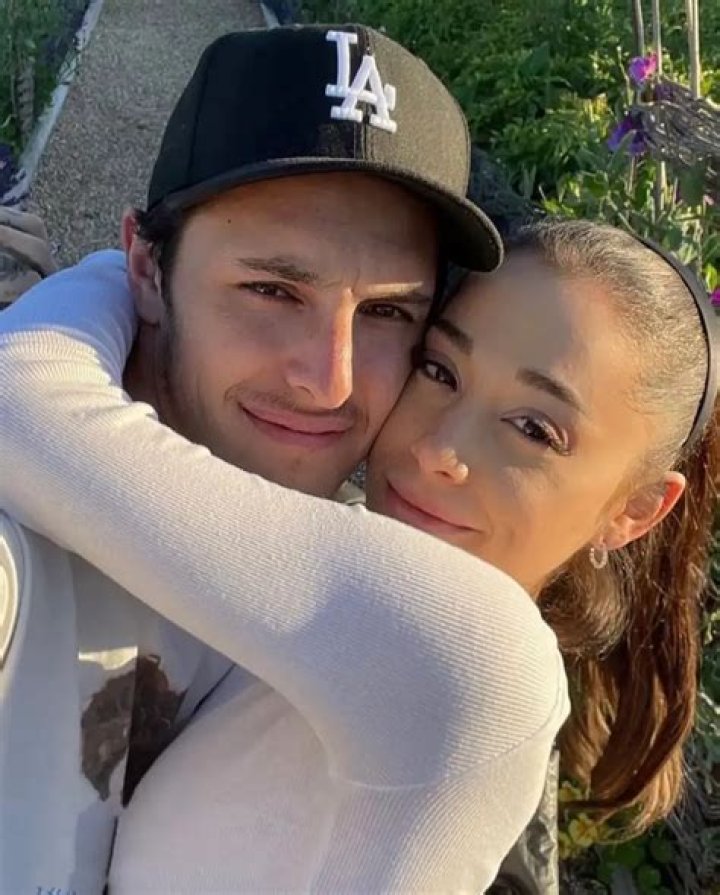 Ariana Grande & Dalton Gomez Hold Hands At Six Flags In 1st Public Photos Since Tying The Knot