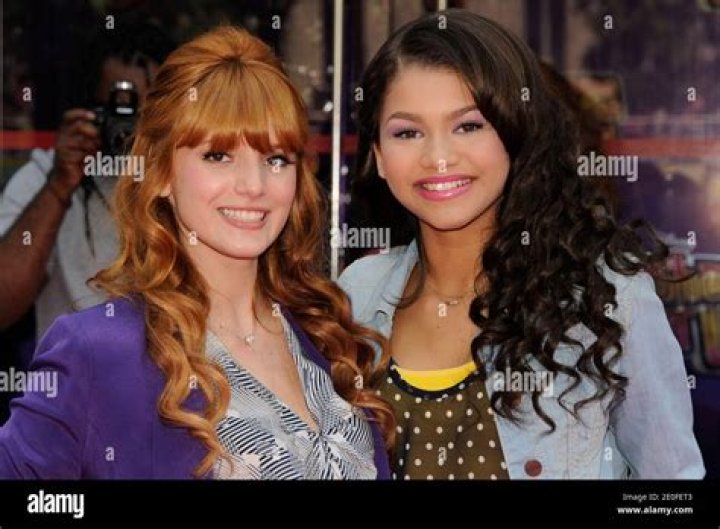 Bella Thorne & Zendaya Weren’t Initially ‘Friends’ On ‘Shake It Up’ – Hollywood Life