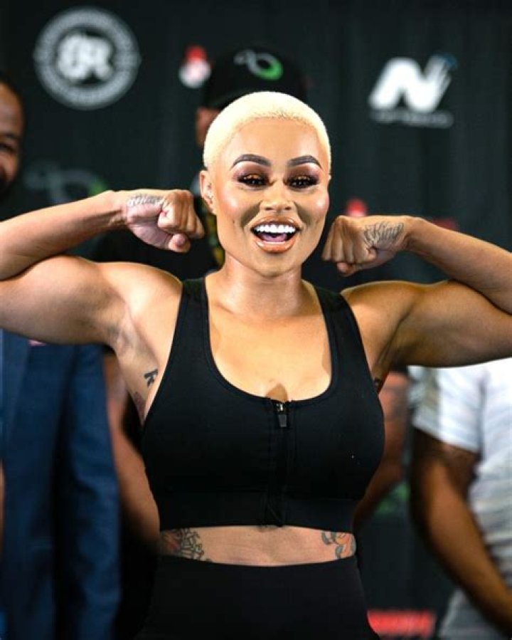 Blac Chyna In Black Sports Bra Ahead Of Her Boxing Match: Photos – Hollywood Life