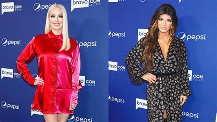 See The Full Schedule – Hollywood Life