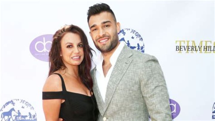 Britney Spears & Sam Asghari Make out On A Boat In New Video