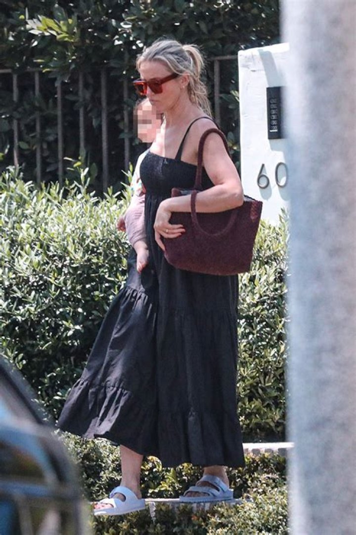 Cameron Diaz Picks Up Daughter Raddix From Swim Class — New Photo – Hollywood Life