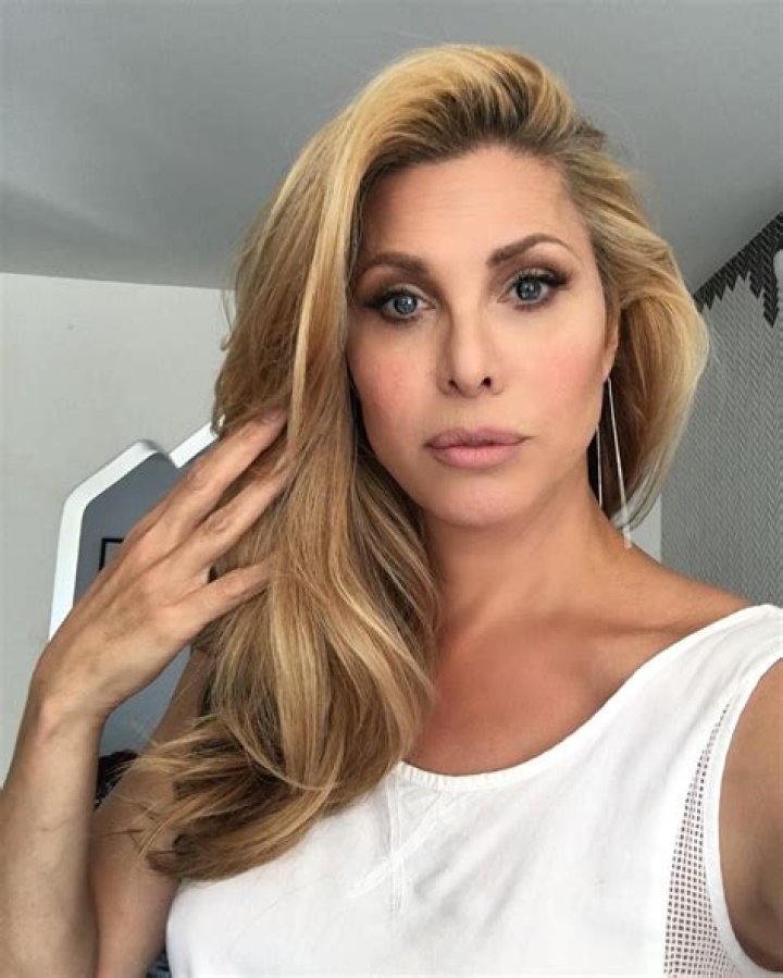 Candis Cayne – Hollywood Life