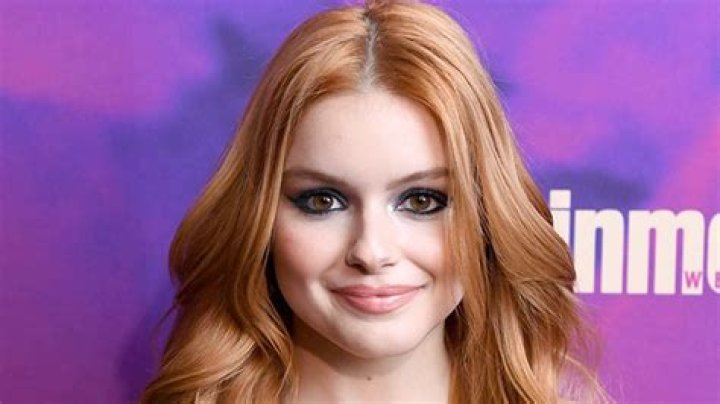 Ariel Winter’s Red Hair, Kim Kardashian’s Bob & 40 More Cool Celeb Hairstyles Of 2019 – Pics