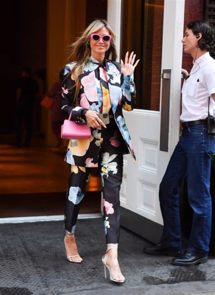 Celebs Wearing Florals For Summer: Photos Of Heidi Klum, Sadie Sink & More In The Trend