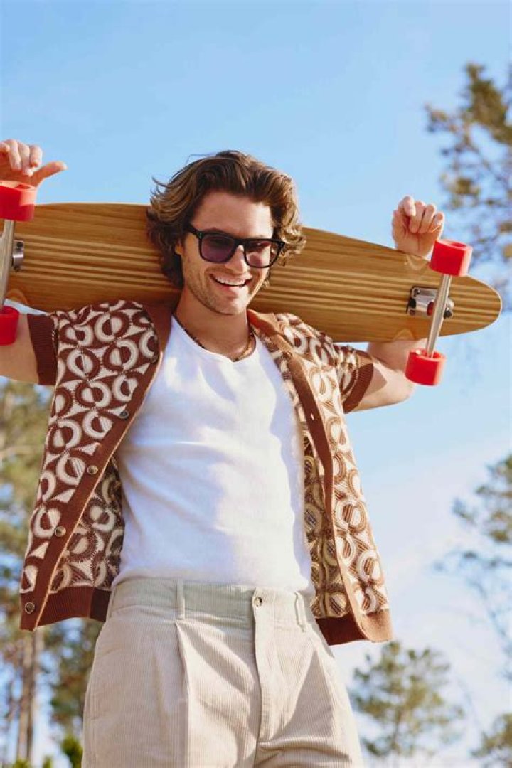 ‘Outer Banks’ Chase Stokes Teases ‘Incredibly Exciting’ Season 2: ‘We’ve Got Tricks Up Our Sleeves’