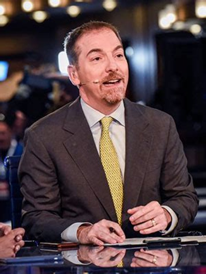 See Pics Of The News Journalist & Broadcaster – Hollywood Life