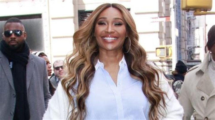 ‘RHOA’s Cynthia Bailey Takes Off Her Wig & Shows Off Her Gorgeous Natural Hair — Pic