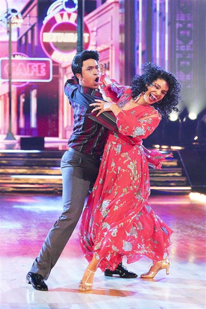 Jordin Sparks Dedicates Disney Week Dance To Son (Exclusive) – Hollywood Life