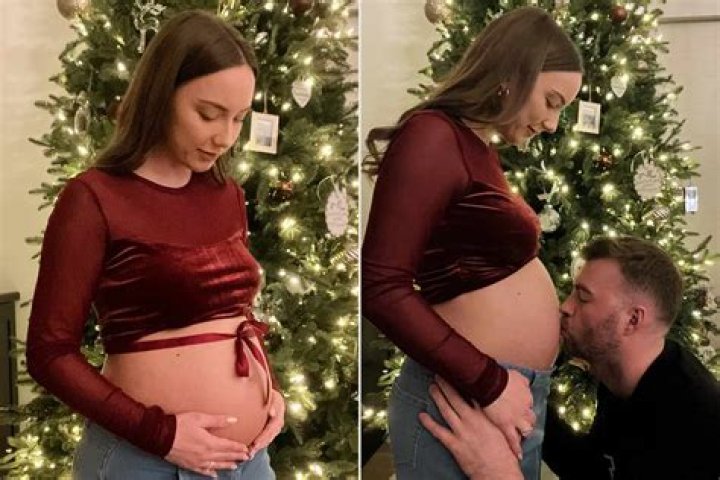 Eminem’s Daughter Hailie Jade Buys ‘1st Real Xmas Tree’ As She Admits The Holiday Is Going To Be ‘Weird’