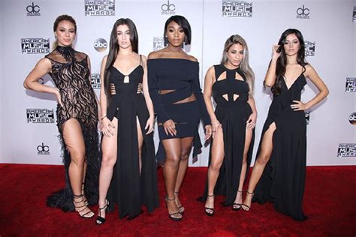 [PHOTOS] Fifth Harmony’s Dresses At AMAs — See Girl Group’s Matching Black Look – Hollywood Life