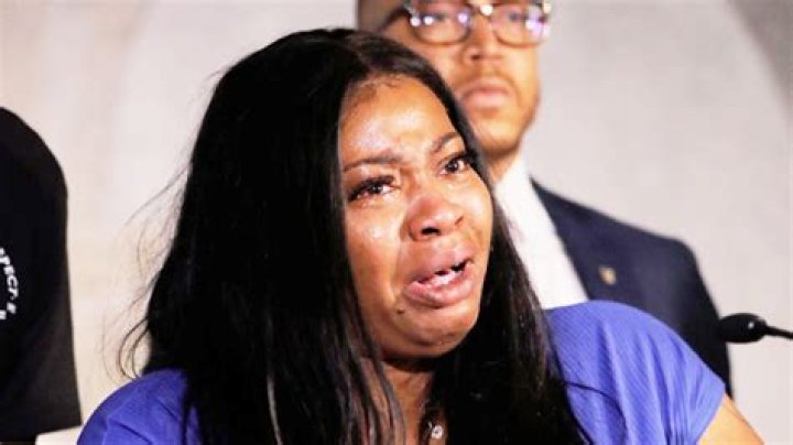 George Floyd’s Ex Roxie Tearfully Reveals How He ‘Loved’ Their Daughter, 6: He Was A ‘Good’ Father