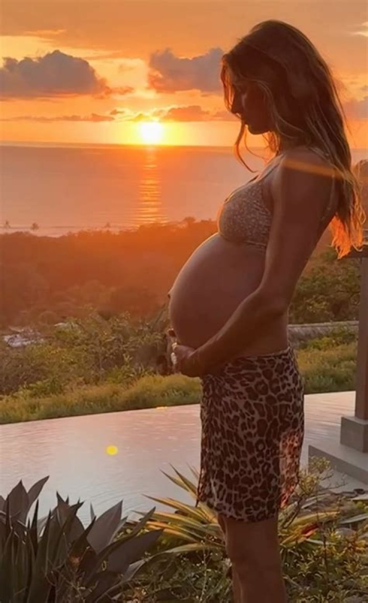 Gisele Bundchen Fuels Pregnancy Rumors With Fuller Midsection In Tight Dress — Pics