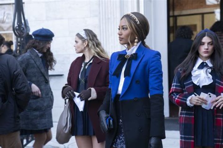 See First Pics From Set – Hollywood Life