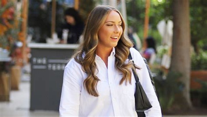 Hailie Jade Launches Clothing Line In Support Of Her ‘Shady’ Podcast – Hollywood Life