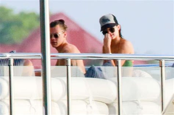 Hacker Targets His Mom – Hollywood Life