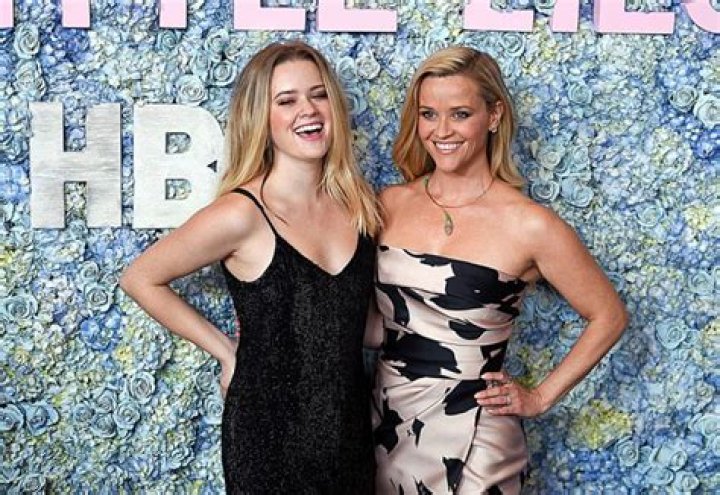 [PICS] Hot Celebrity Moms & Daughters — The Hottest Hollywood Duos – Hollywood Life