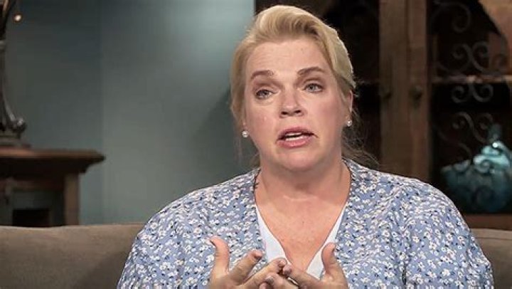 Janelle Brown Hasn’t Spoken to Robyn and Meri in a Year – Hollywood Life