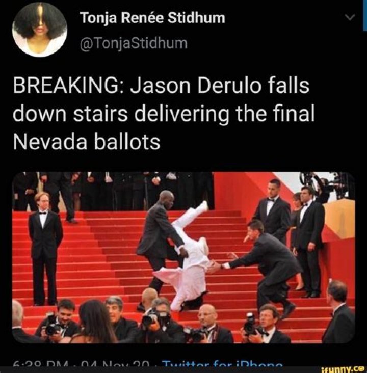 [PIC] Jason Derulo Falls Down Stairs At Met Gala? — Prank Starts Twitter Trend – Hollywood Life