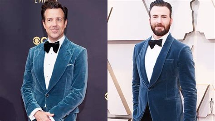Jason Sudeikis Channels Chris Evans’ 2019 Oscars Look With Velvet Suit At The Emmys