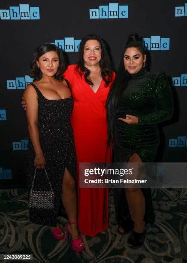 Jessica Maria Garcia On Mother’s Day & Traditions With Her Daughter – Hollywood Life