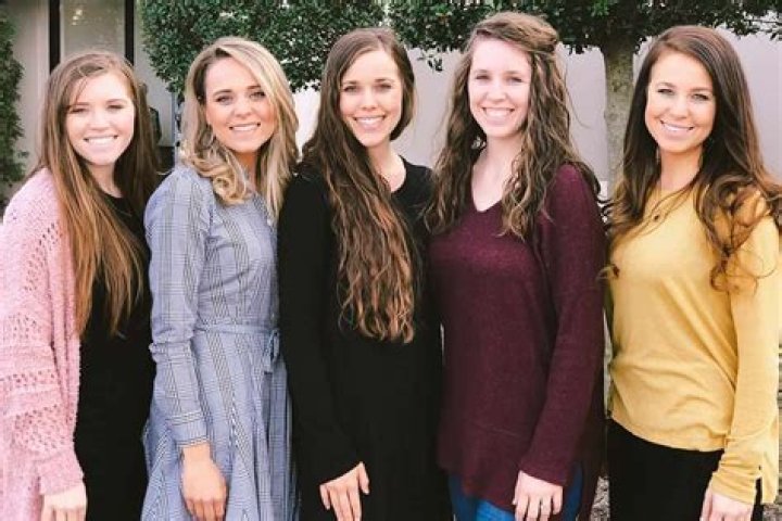 Jill & Jessa Duggar Reunite With ‘Counting On’ Crew After Cancellation – Hollywood Life