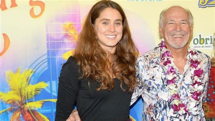 Jimmy Buffett’s Daughter Delaney Reacts To His Death With Sweet Note – Hollywood Life