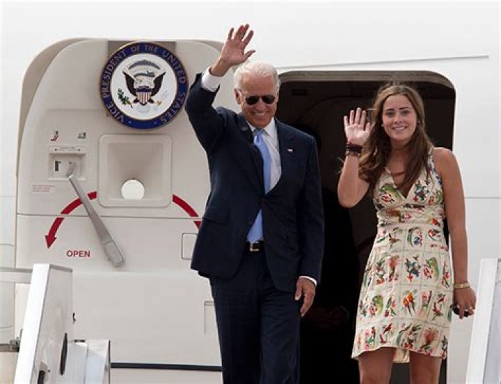 Joe Biden’s Granddaughter Naomi Stuns In One Shoulder Black Gown — Photo