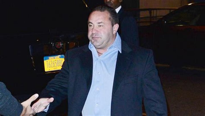 Joe Giudice Has ‘Not Given Up’ On Deportation Appeal: His ‘World Revolves Around’ His Daughters