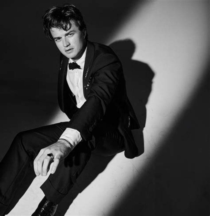 Photos Of The ‘Stranger Things’ Star – Hollywood Life