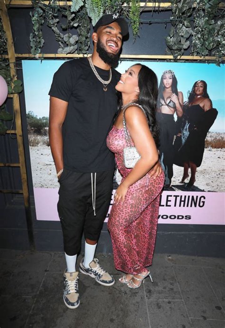 Jordyn Woods Begs For Prayers For Her BF Karl-Anthony Towns After He’s Diagnosed With Covid