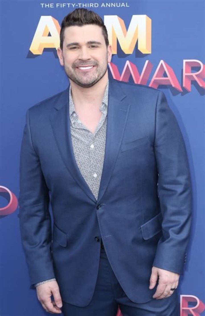 Josh Gracin — Pics