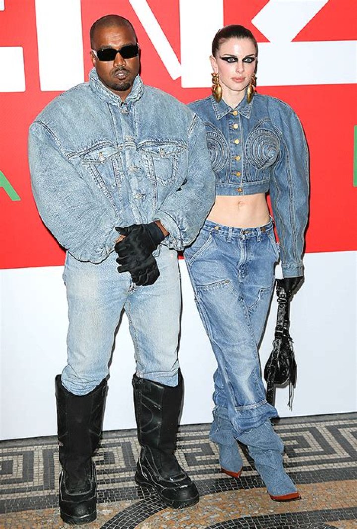 Julia Fox Reacts To Kanye West Picking Out Her Clothes – Hollywood Life