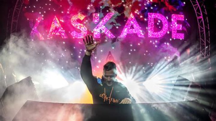 Kaskade: 5 Things to Know About the DJ Replacing Tiesto at the Super Bowl