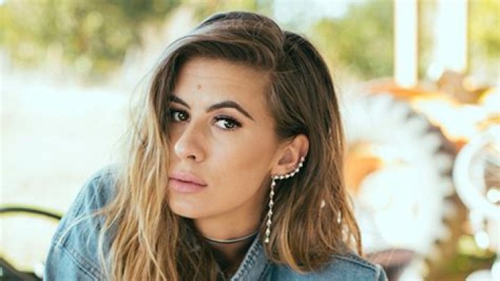 Kassi Ashton Reveals How Keith Urban Changed Her Life & Raves Over Joining Maren Morris’ Tour