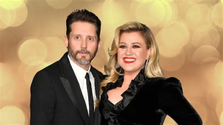 [WATCH] Kelly Clarkson Wedding Video — See Brandon Blackstock Say ‘I Do’ – Hollywood Life