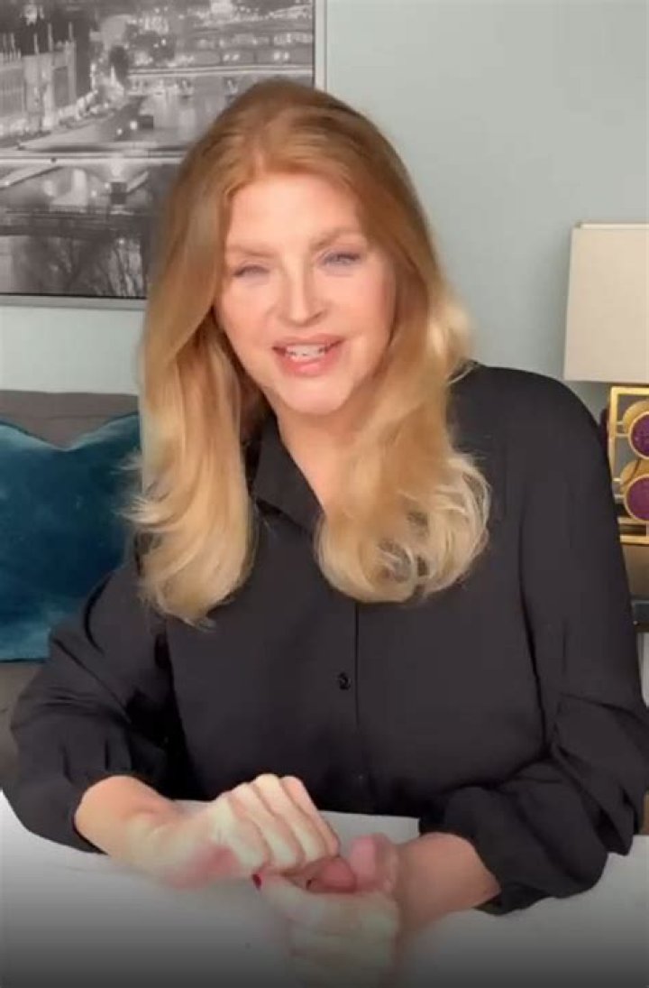 Kelsey Grammer Pays Tribute To Kirstie Alley In New Interview – Hollywood Life