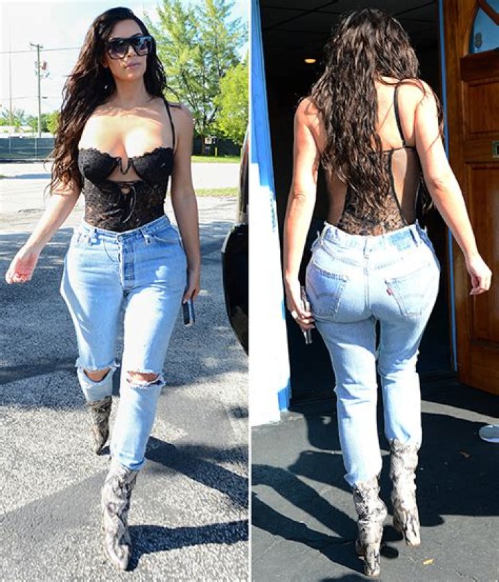 [PICS] Kim Kardashian’s Lingerie & Jeans — Kim Has All Eyes On Her – Hollywood Life