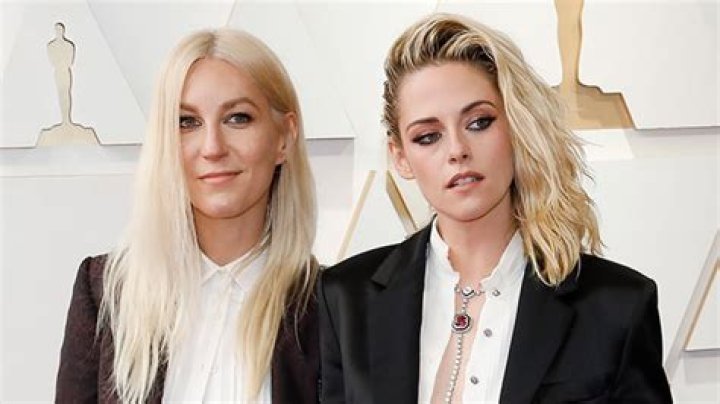 Kristen Stewart & Fiancee Dylan Meyer Passionately Kiss in Valentine’s Day Photo: ‘My #1 Crush’