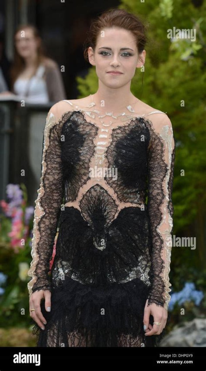 Kristen Stewart's Top 10 SWATH Promo Looks–VOTE For Your Fave!