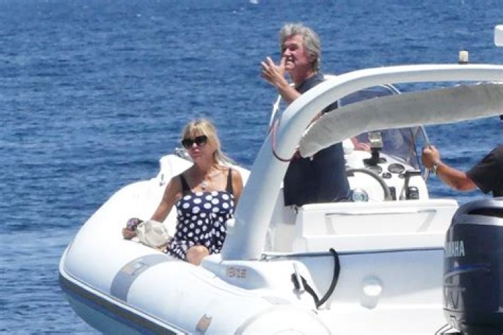 Kurt Russell & Goldie Hawn Spotted On Boat Ride In Greece: Photos – Hollywood Life