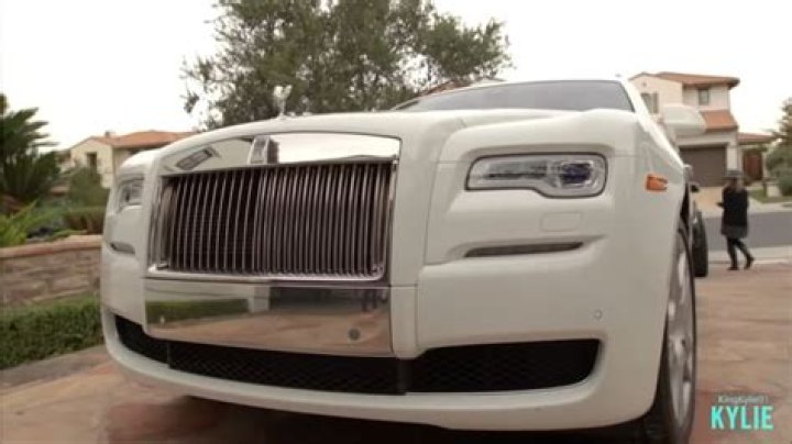Shows Off Rolls Royces In Luxury Ride Video – Hollywood Life