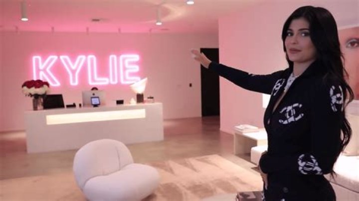 Kylie Jenner Sucks On Her Finger At Cosmetics Headquarters Despite Coronavirus Fears