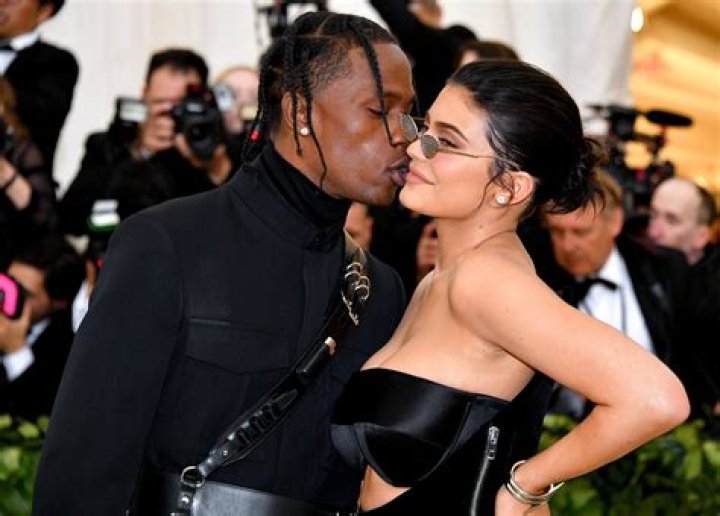 Why Kylie Jenner & Travis Scott Are ‘Hooking Up’ But Not Putting ‘A Label’ On Their Relationship