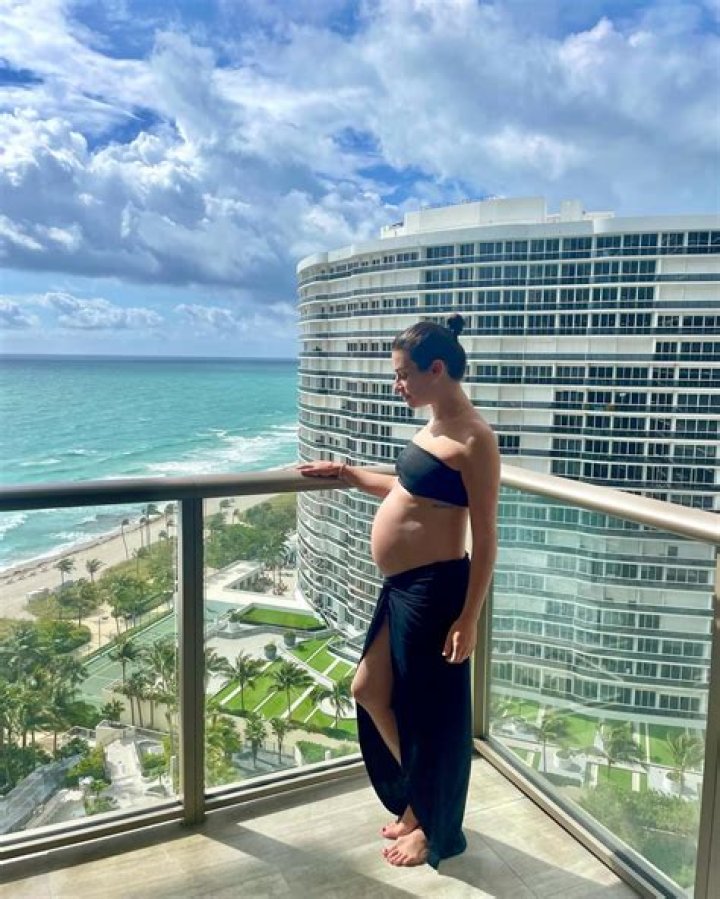 Lea Michele Shows Off Au Naturel Baby Bump In A Bikini: See Throwback Pic 1 Day Before She Gave Birth